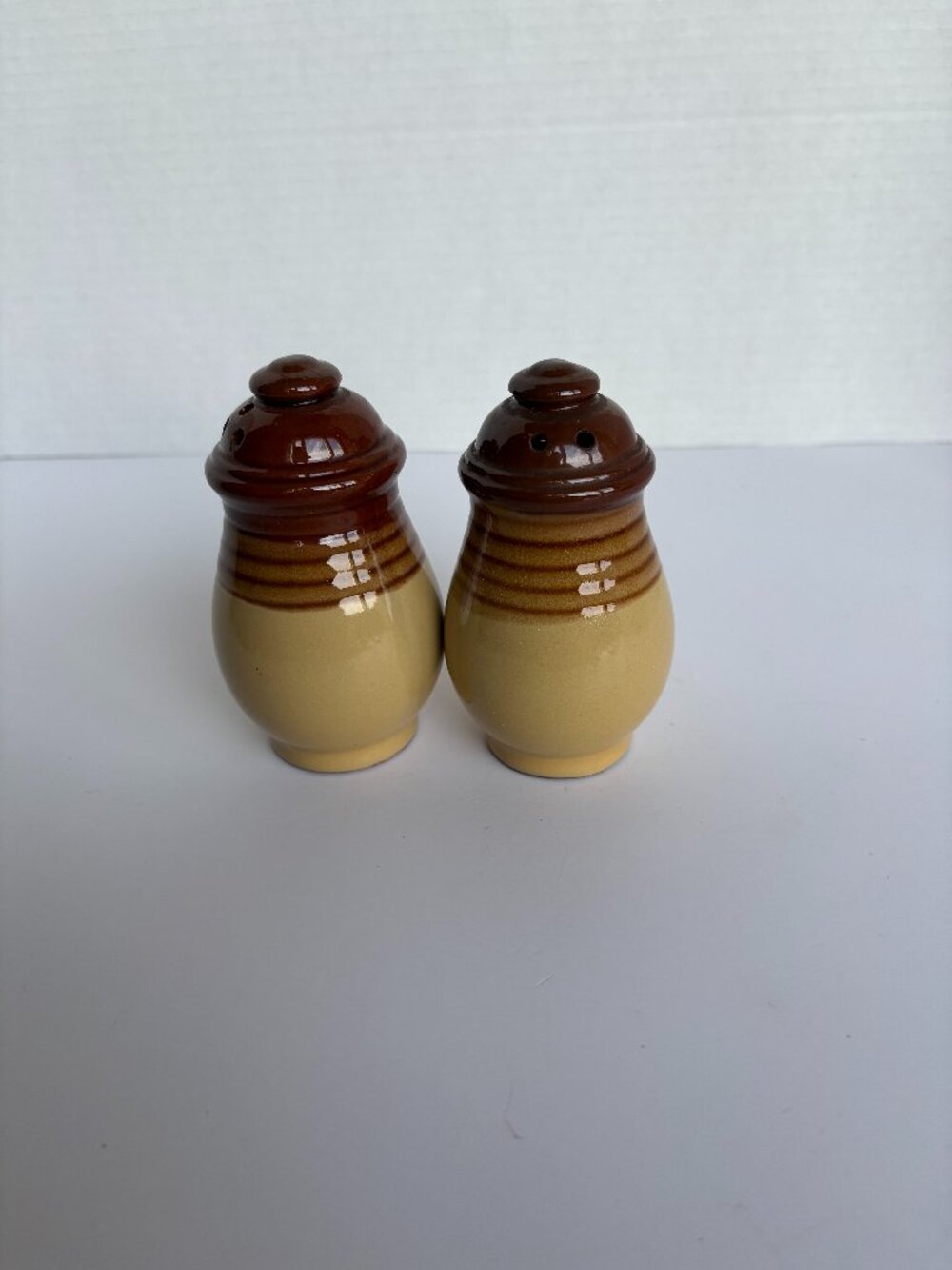Vintage Ceramic Farmhouse Style Salt and Pepper Shakers
